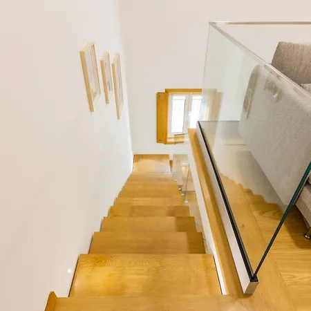 Mezzanine Loft With Parking